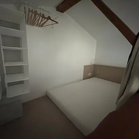 Maison D'artiste Climatisee Avec Jardin Privatif, La Campagne En * Нарбонна