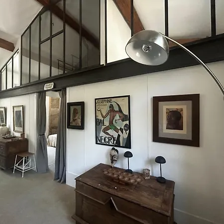 Maison D'artiste Climatisée Avec Jardin Privatif, La Campagne En Casa vacanze